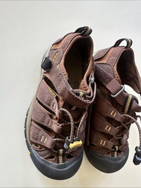 Keen Brown Men's Closed-Toe Outdoor Sandals